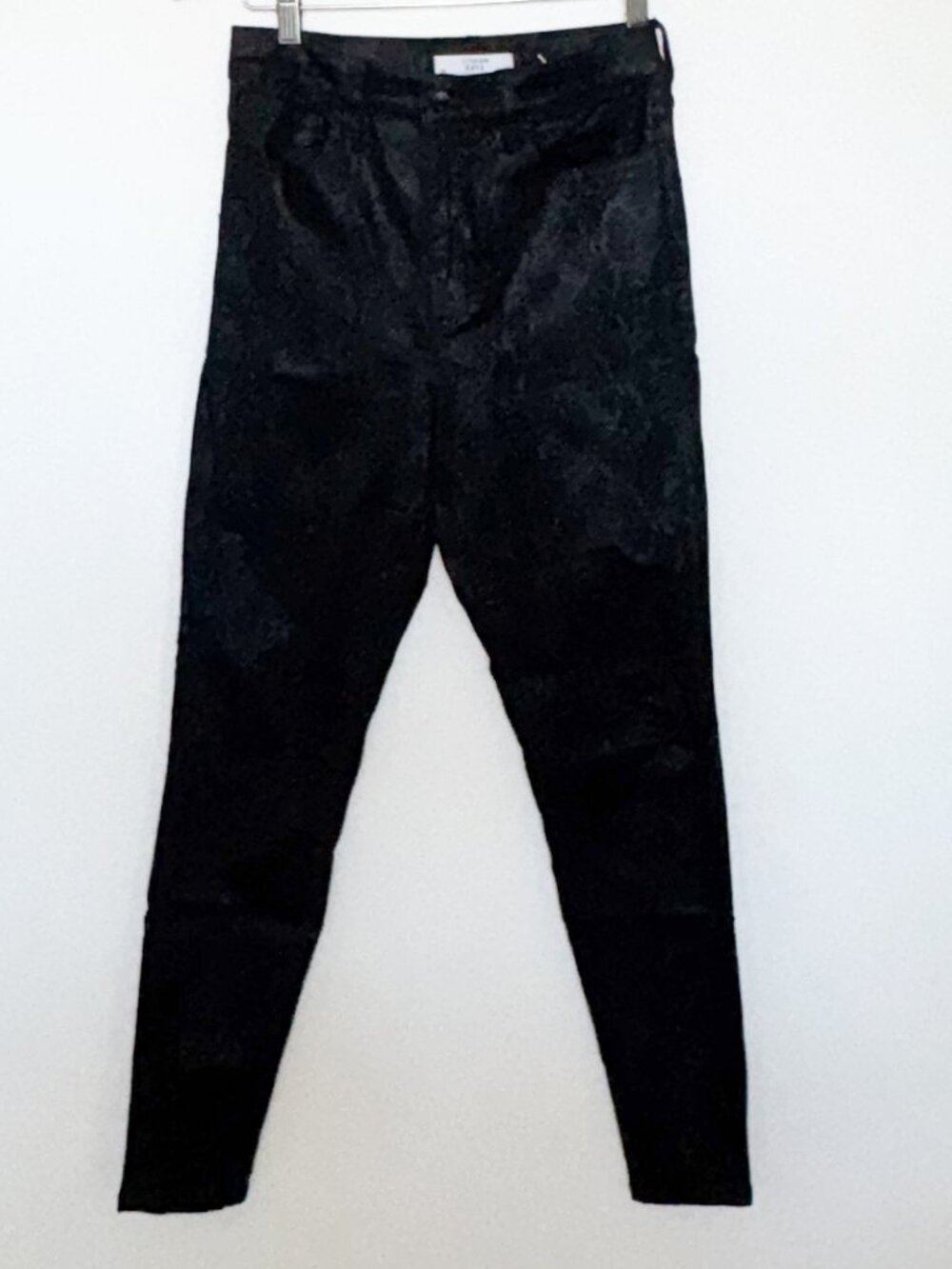 Dynamite DYNDNM Women's High-Rise Skinny Jeans - Black Snakeskin - Size 28